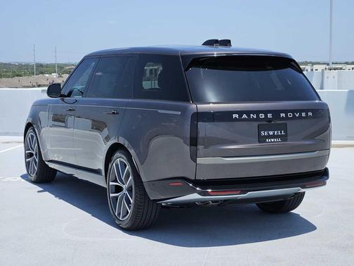 CHARENTE GREY 2026 Land Rover Range Rover P530 SE 7 Seat