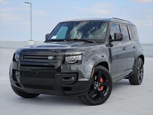 2025 Land Rover Defender 110 P400 X