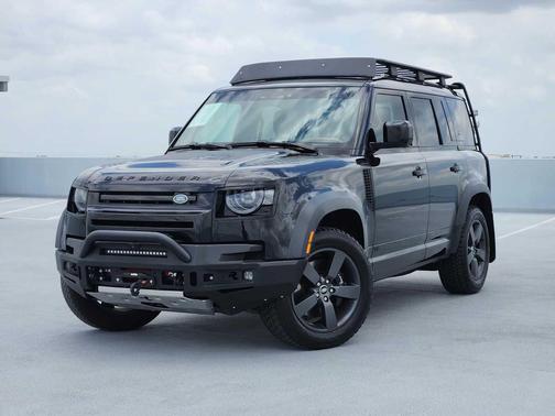 Santorini Black Metallic 2024 Land Rover Defender 110 P525 V8