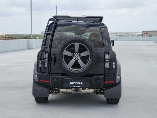 Santorini Black Metallic 2024 Land Rover Defender 110 P525 V8