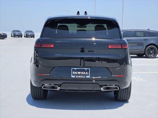 2025 Land Rover Range Rover Sport SE