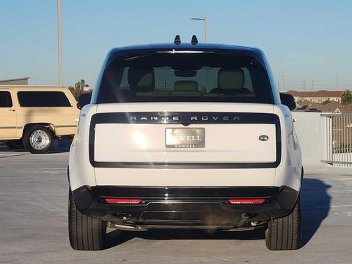 2023 Land Rover Range Rover P400 SE SWB