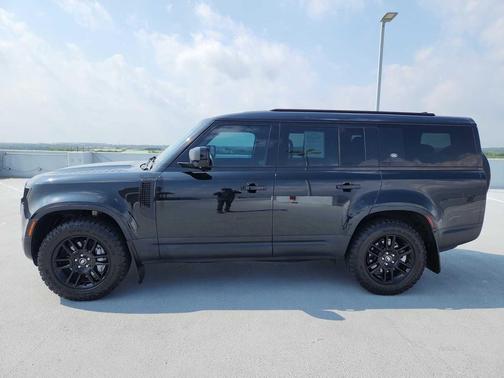 Santorini Black Metallic 2023 Land Rover Defender SE