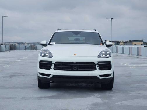 WHITE 2023 Porsche Cayenne Cayenne