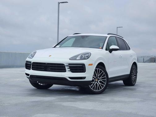 WHITE 2023 Porsche Cayenne Cayenne