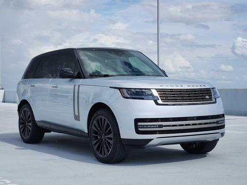 Hakuba Silver Metallic 2025 Land Rover Range Rover P530 SE SWB