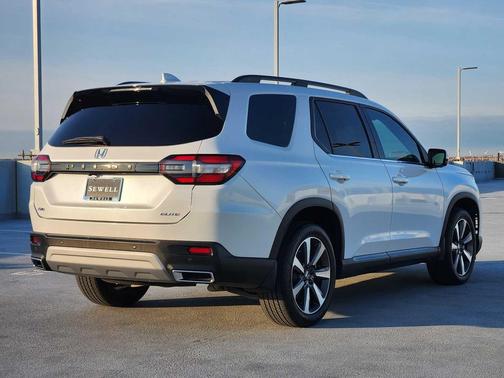 2023 Honda Pilot Elite