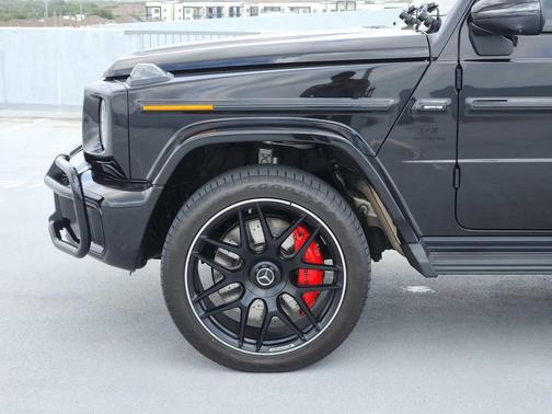 Obsidian Black Metallic 2025 Mercedes-Benz AMG G 63 Base