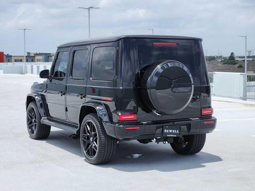 Obsidian Black Metallic 2025 Mercedes-Benz AMG G 63 Base