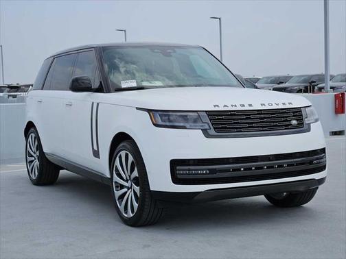 2025 Land Rover Range Rover P530 SE 7 Seat