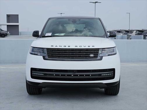 2025 Land Rover Range Rover P530 SE 7 Seat