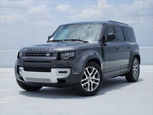 2025 Land Rover Defender 110 P300