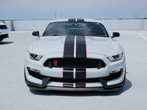 2017 Ford Shelby GT350R Base
