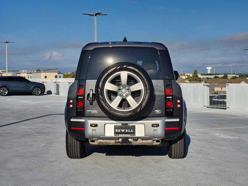 2023 Land Rover Defender 130 First Edition