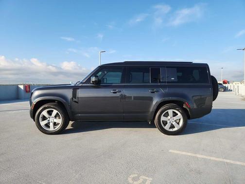 2023 Land Rover Defender 130 First Edition