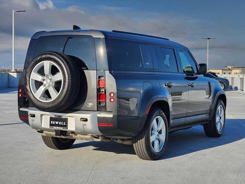 2023 Land Rover Defender 130 First Edition