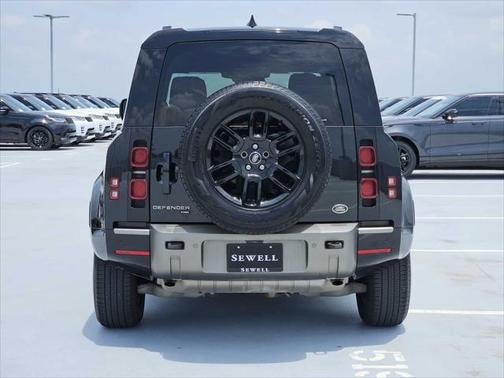 2023 Land Rover Defender 110 X-Dynamic SE