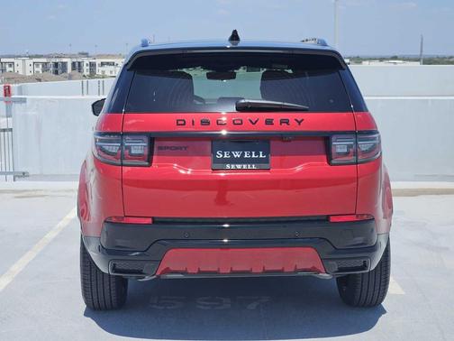 FIRENZE RED 2026 Land Rover Discovery Sport Landmark