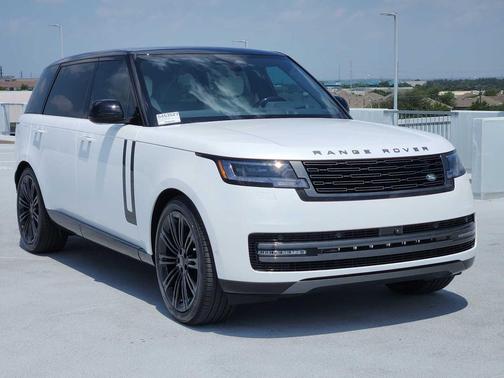OSTUNI WHITE 2026 Land Rover Range Rover P400 SE 7 Seat