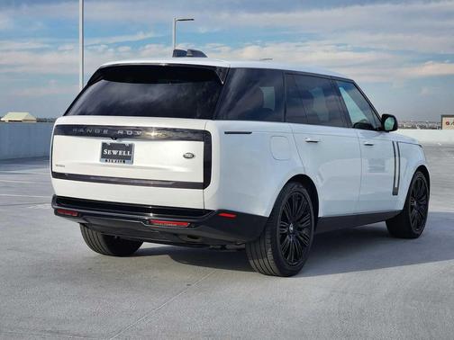 2023 Land Rover Range Rover P400 SE LWB 7 Seat