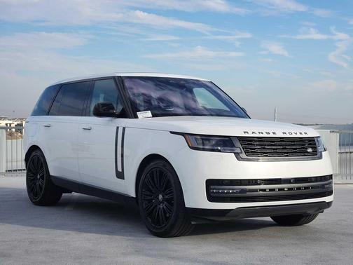 2023 Land Rover Range Rover P400 SE LWB 7 Seat