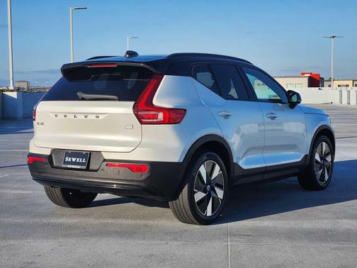2024 Volvo XC40 Recharge Pure Electric Plus
