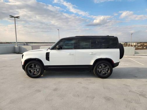 2026 Land Rover Defender P400 X-Dynamic SE