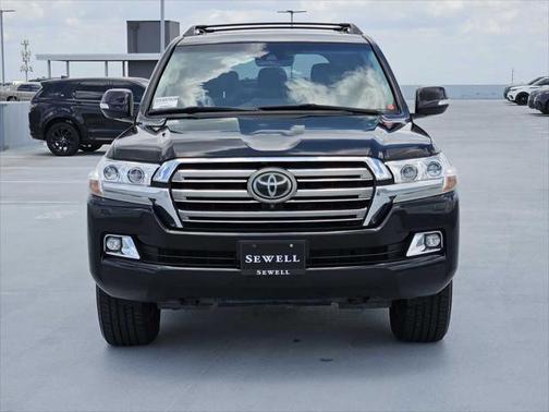 2019 Toyota Land Cruiser Base