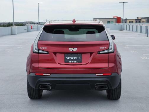 Red Horizon Tintcoat 2020 Cadillac XT4 Sport