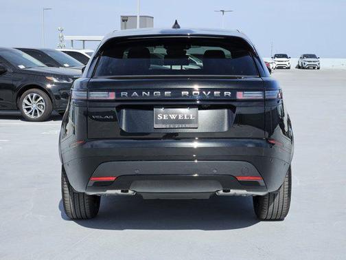 2026 Land Rover Range Rover Velar P250 SE R-Dynamic