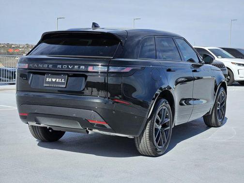 2026 Land Rover Range Rover Velar P250 SE R-Dynamic
