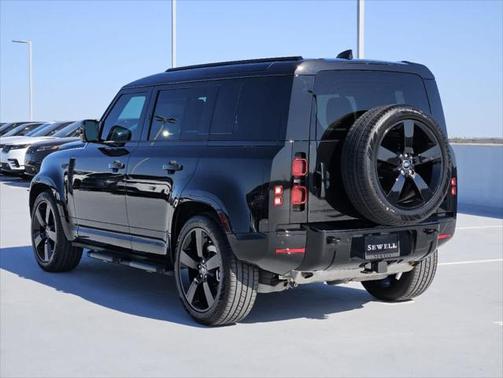 2025 Land Rover Defender 110 P400 X-Dynamic SE