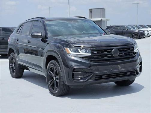 2023 Volkswagen Atlas Cross Sport 2.0T SEL R-Line Black
