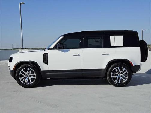 2025 Land Rover Defender 110 P300
