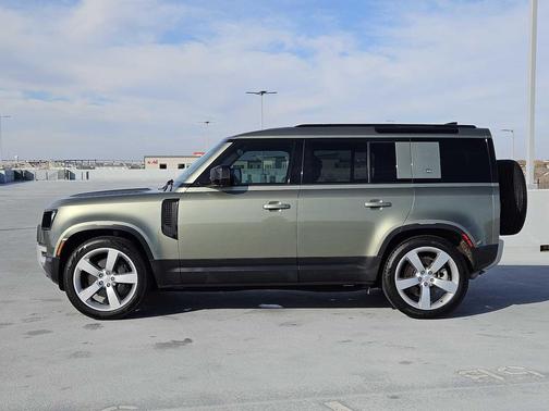 2023 Land Rover Defender S