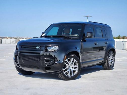 2025 Land Rover Defender 110 P400 X-Dynamic SE