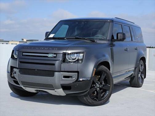 2024 Land Rover Defender V8