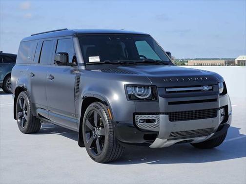 2024 Land Rover Defender V8