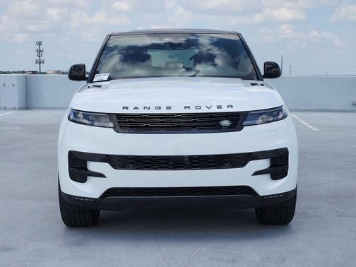 Fuji White 2026 Land Rover Range Rover Sport SE
