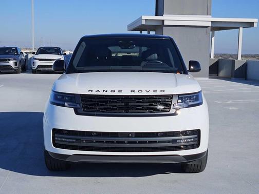 Fuji White 2025 Land Rover Range Rover P400 SE 7 Seat