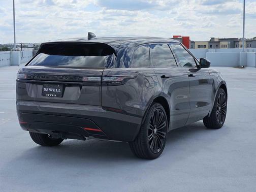 Charente Grey Premium Metallic 2025 Land Rover Range Rover Velar P400 Dynamic SE