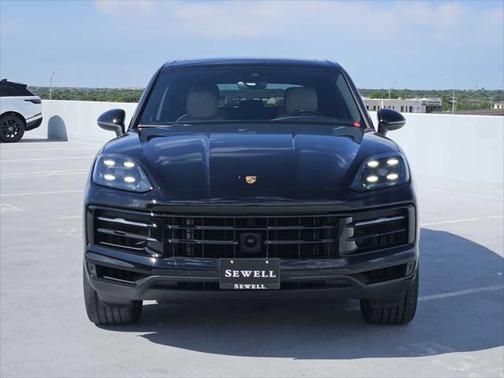 2024 Porsche Cayenne AWD