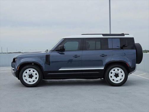 2025 Land Rover Defender 110 P300