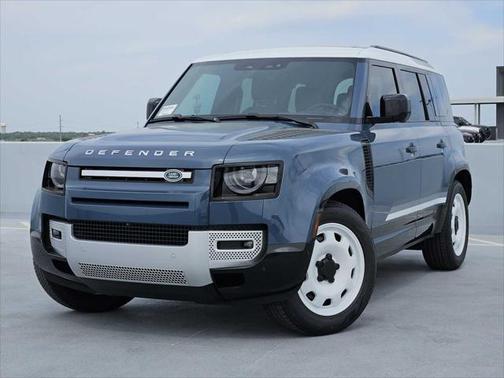 2025 Land Rover Defender 110 P300