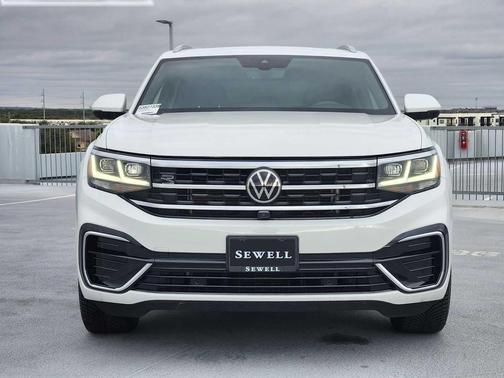 2022 Volkswagen Atlas Cross Sport 3.6L V6 SEL Premium R-Line