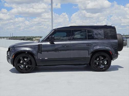 2025 Land Rover Defender 110 P400 X-Dynamic SE