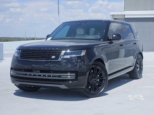 SANTORINI BLACK 2026 Land Rover Range Rover P400 SE 7 Seat