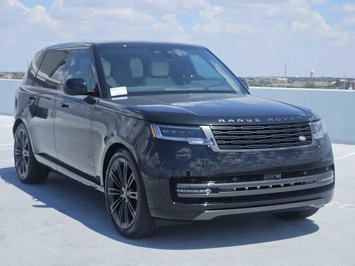 SANTORINI BLACK 2026 Land Rover Range Rover P400 SE 7 Seat