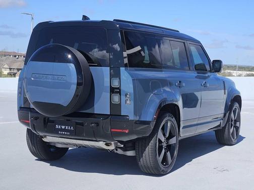 2026 Land Rover Defender P400 X-Dynamic SE