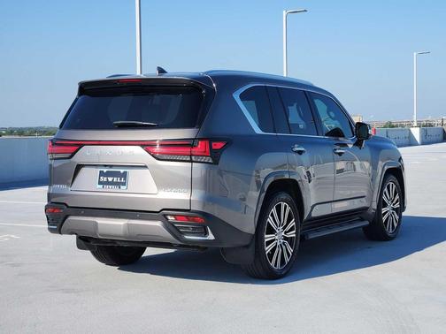 2024 Lexus LX 600 Luxury
